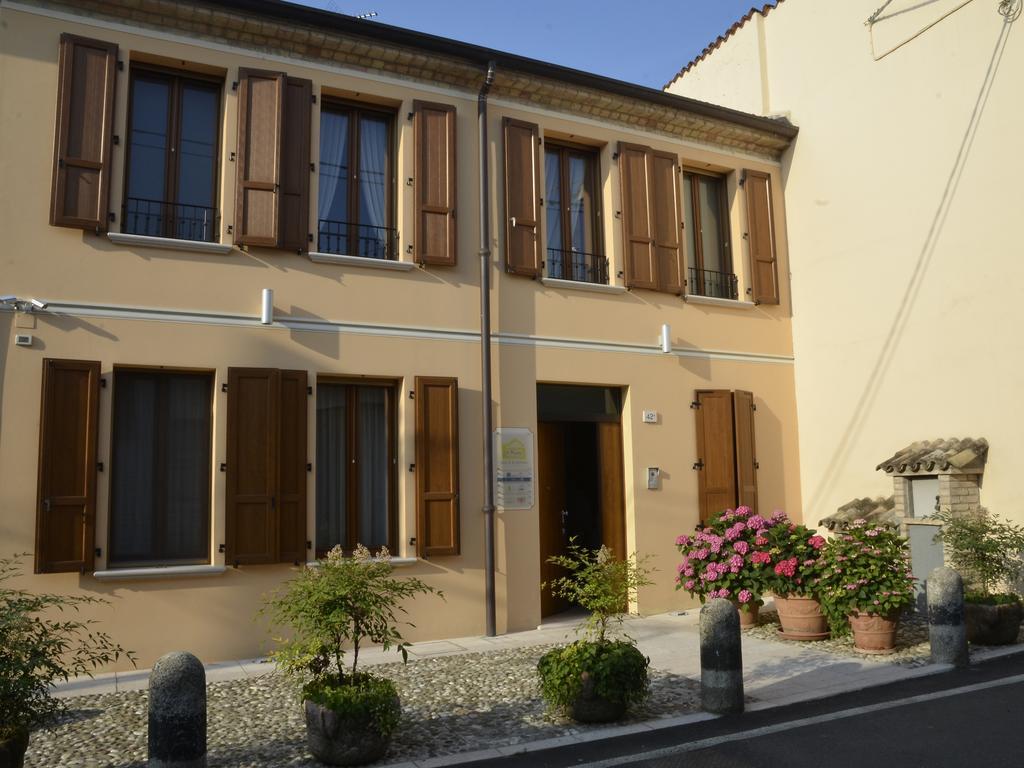 Canneto sull'Oglio 9 Muse Bed And Breakfast מראה חיצוני תמונה