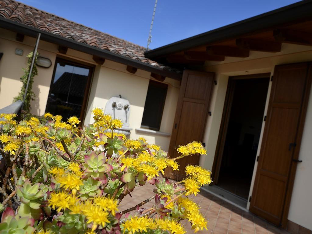 Canneto sull'Oglio 9 Muse Bed And Breakfast מראה חיצוני תמונה