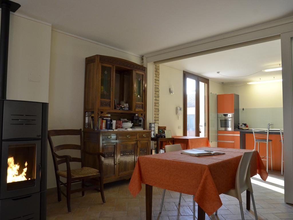 Canneto sull'Oglio 9 Muse Bed And Breakfast מראה חיצוני תמונה
