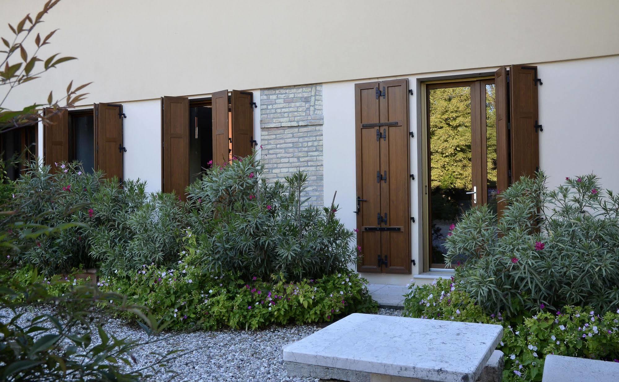 Canneto sull'Oglio 9 Muse Bed And Breakfast מראה חיצוני תמונה