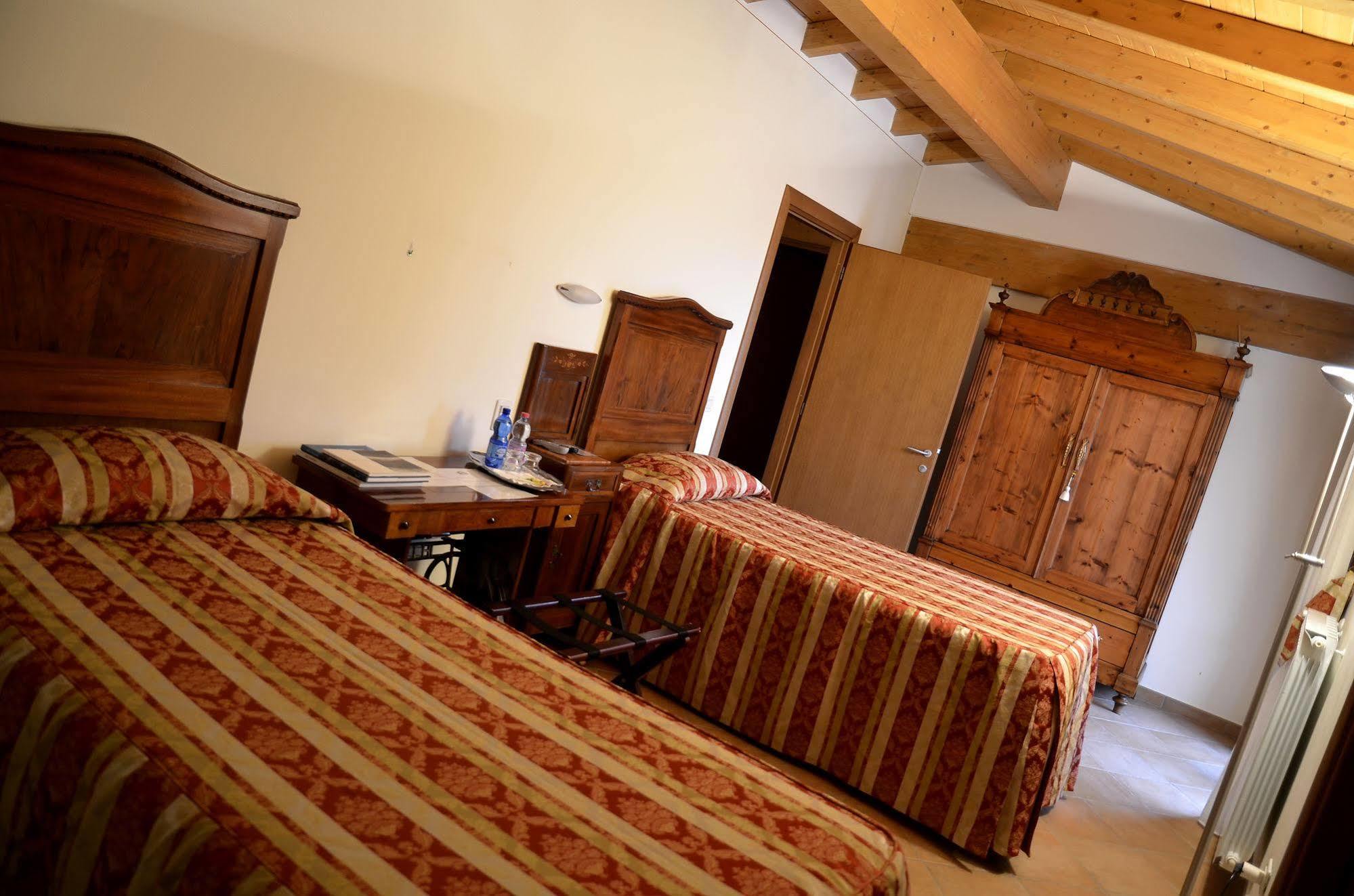 Canneto sull'Oglio 9 Muse Bed And Breakfast מראה חיצוני תמונה