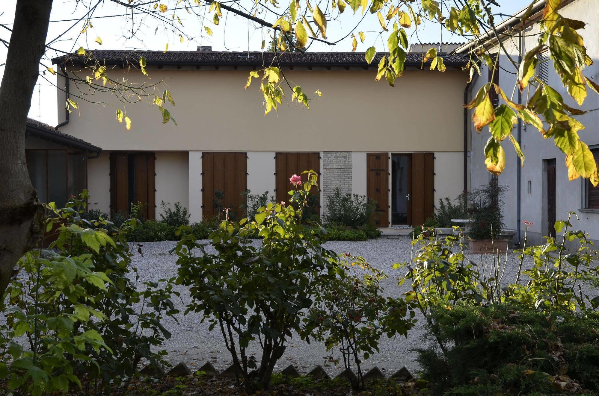 Canneto sull'Oglio 9 Muse Bed And Breakfast מראה חיצוני תמונה