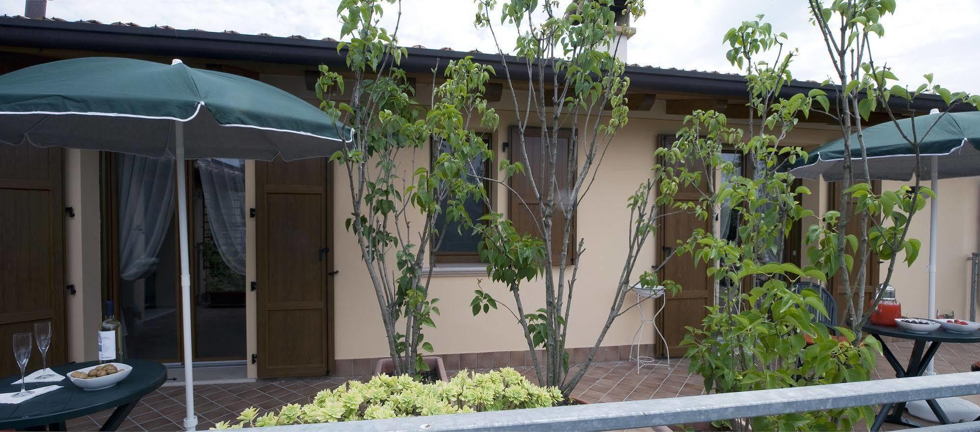 Canneto sull'Oglio 9 Muse Bed And Breakfast מראה חיצוני תמונה